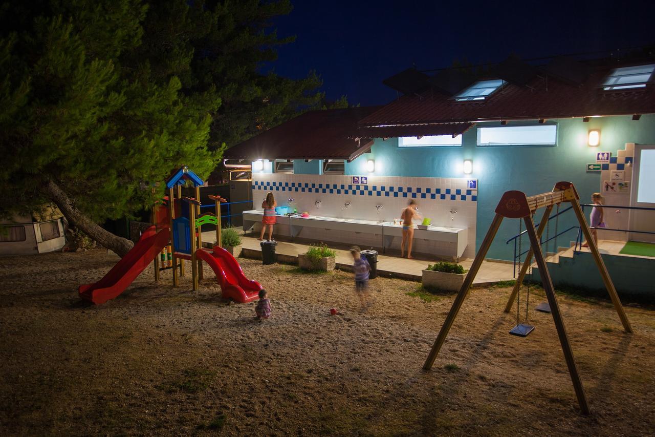 Mobile Homes Rapoca Nerezine Exterior photo